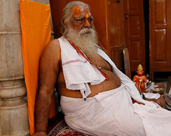 Mahant Nritya Gopal Das 