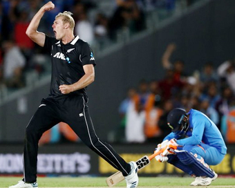 2nd ODI: Clinical NZ beat India by 22 runs to clinch series
