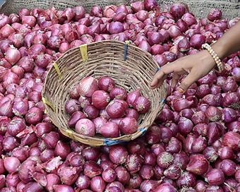 Centre bans onion export to control domestic prices