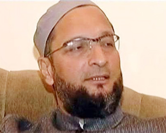 Arrest Yogi for creating hatred, demands Owaisi