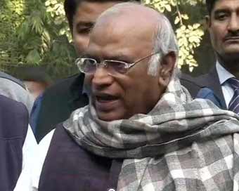 Will question Attorney General, CAG on Rafale: Kharge