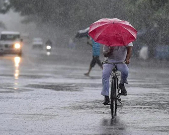 Delhi-NCR wakes up to heavy rainfall