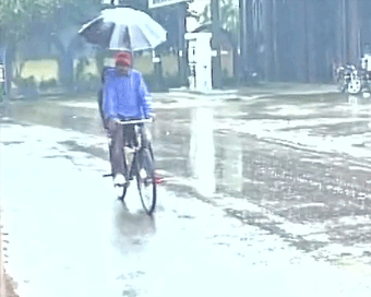 Winter chill intensifies in UP, thunder showers expected