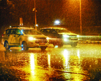 Heavy rain and thunderstorm in Delhi-NCR