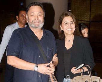 Rishi Kapoor returns after treatment