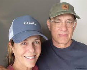 Tom Hanks with wife Rita Wilson (file photo)