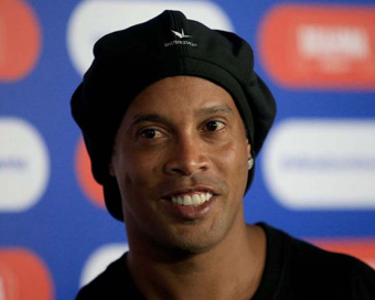 Brazilian football great Ronaldinho (file photo)
