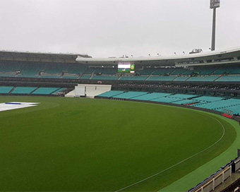 Aus vs Ind: Rain, rain stay away, Indian players at Sydney pray