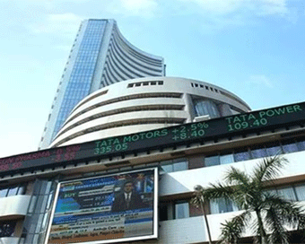 Sensex cracks more than 600 points due to multiple headwinds