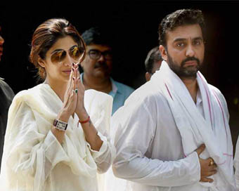 Shilpa shetty with husband Raj Kundra (file photo)