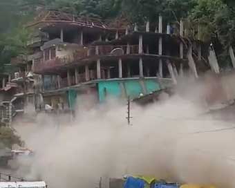 At least 10 under-construction buildings collapse in Himachal