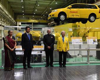 Modi, Abe visit robotic, automation facility in Japan