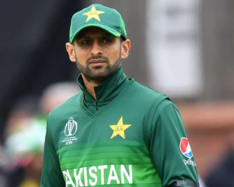 Pakistan batsman Shoaib malik (file photo)