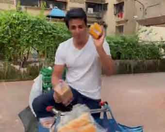 Sonu Sood sells eggs, bread from 