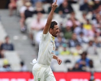 The Ashes, 3rd Test: Australia seize four wickets as England stare at another huge defeat