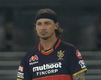 Dale Steyn pulls out of IPL 2021, taking break from cricket