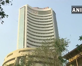 Equity indices fall, Sensex gives up 52K-mark