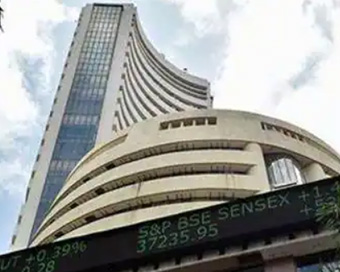 Share Market: Indices turn red; Nifty bullish above 15,800, resistance at 15,900