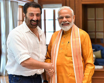 Sunny Deol has deep passion for a better India: Modi