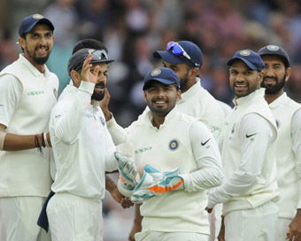 3rd Test: India take 292 runs lead at stumps on day 2 vs England