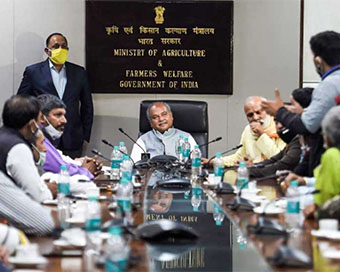 Narendra Singh Tomar in a meeting