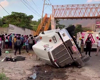 49 killed after trailer truck overturns in Mexico