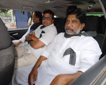 Hyderabad: Congress leaders Mohammed Ali Shabbir, Sridhar Babu and Mallu Bhatti Vikramarka being taken away after they were arrested for protesting at the Telangana Assembly against the 12 party MLAs who met the Speaker urging him to merge the Congre