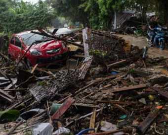 Fears of new Indonesia tsunami as Anak Krakatau volcano seethes