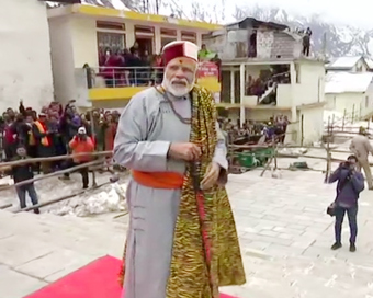 Modi sets off for Kedar-Badri darshan