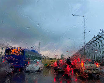 Heavy rains lash Delhi-NCR