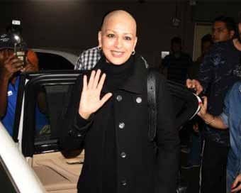 Sonali Bendre beams with joy as she returns to 