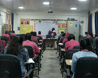 Delhi schools open after 10 months (PHOTOS)